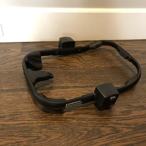 *SOLD* Nuna Pipa halo adapter Uppababy Vista Cruz